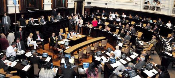 Piden que kirchneristas aprueben la Ley de la Declaración Jurada