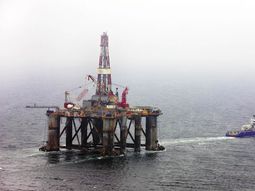 gran bretana acusa al pais de querer estrangular a las petroleras en malvinas gran bretana acusa al pais de querer estrangular a las petroleras en malvinas