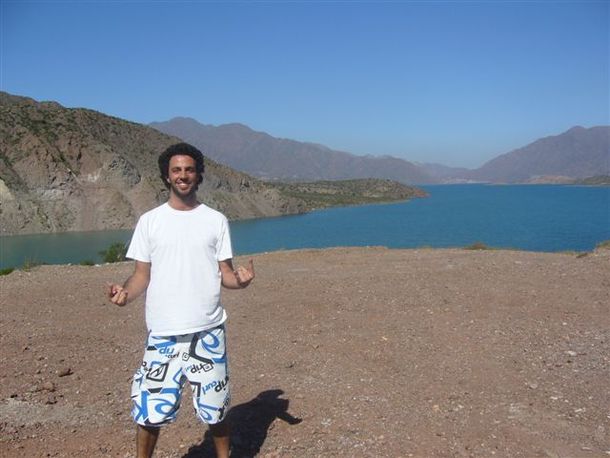 #AyudemosaDavid Un joven necesita US$447 mil para tratar una extraña dolencia