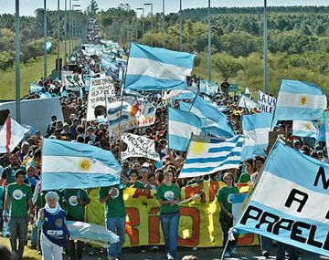 Los asambleístas de Gualeguaychú volverán a protestar contra la ex Botnia