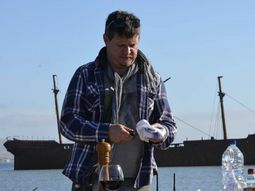 Malvinas: un argentino fue el primero en grabar un programa de cocina en las Islas