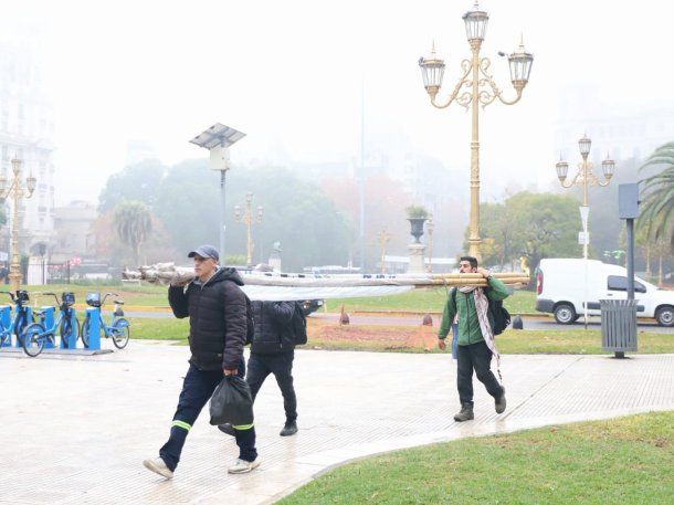Concentración frente al Congreso en contra de la Ley Bases Concentración frente al Congreso en contra de la Ley Bases