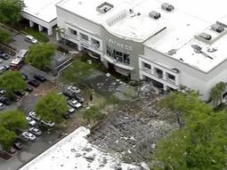 Al menos 21 por la explosión en un shopping de Florida