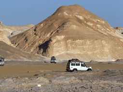 Los restos de los ocho turistas asesinados en Egipto llegaron a México