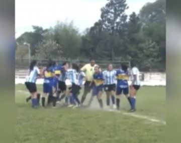 Incidentes en el fútbol femenino: las jugadoras terminaron a las trompadas