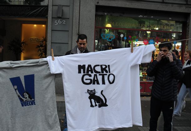 Masiva marcha en Plaza de Mayo