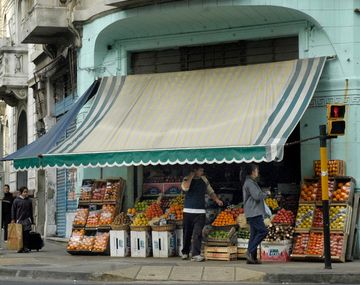 El desesperado pedido de una verdulería para contratar empleados.