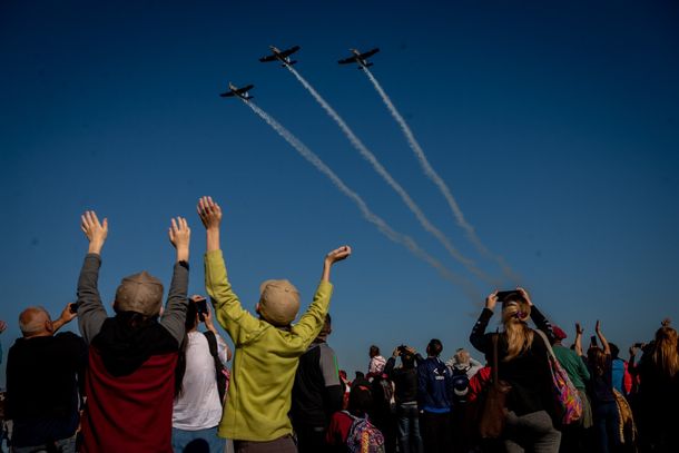 En el marco 110° aniversario de la creación de la Fuerza Aérea Argentina y 40 años de la gesta de Malvinas.