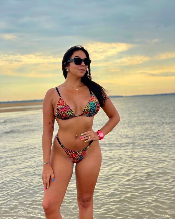 Luciana Milessi le propone un trío a Julián Álvarez