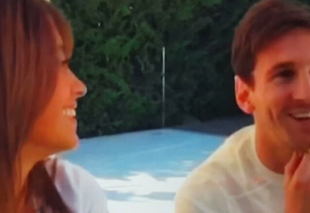 Lionel Messi y Antonella Roccuzzo, juntos en Como anillo al dedo