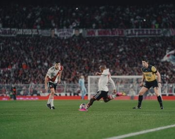 River le ganó 2-0 a Colón y acaricia el título