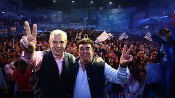 dominguez y espinoza lanzaron su formula con criticas a la oposicion dominguez y espinoza lanzaron su formula con criticas a la oposicion