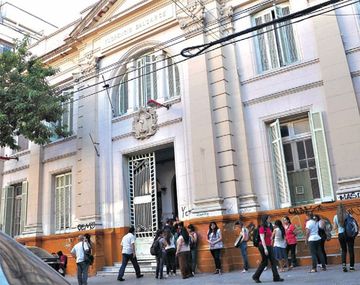 Frente de la escuela Florencio Balcarce