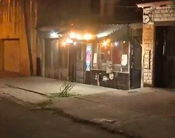 Balearon en la cara a una kiosquera en Rosario