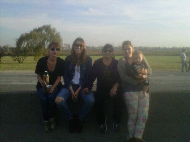 La aventura de Pampita en la autopista Buenos Aires-La Plata