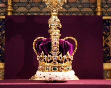 Reino Unido: cómo es la corona usará el rey Carlos III
