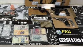 Más de 100 armas desaparecieron dentro del edificio del poder judicial de General Roca. hasta el momento hay tres personas que están siendo investigadas. Más de 100 armas desaparecieron dentro del edificio del poder judicial de General Roca. hasta el momento hay tres personas que están siendo investigadas.