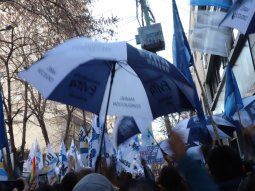 La gente en la sede del PJ. La gente en la sede del PJ.