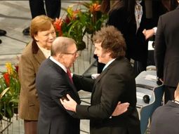 sin foto con corina machado, milei se volvio antes de oslo: cuando llega al pais sin foto con corina machado, milei se volvio antes de oslo: cuando llega al pais