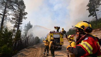 alerta en chubut por incendios fuera de control: hay varios focos y evacuaciones alerta en chubut por incendios fuera de control: hay varios focos y evacuaciones