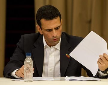 Advertencia de Capriles: O esto cambia o esto revienta