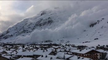 avalancha fatal en los alpes franceses: al menos tres muertos y cinco desaparecidos avalancha fatal en los alpes franceses: al menos tres muertos y cinco desaparecidos