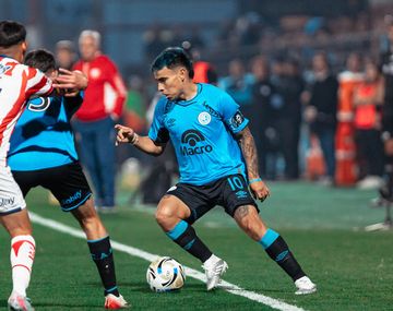 Belgrano venció 2-0 Unión y es el primer semifinalista del Torneo Apertura