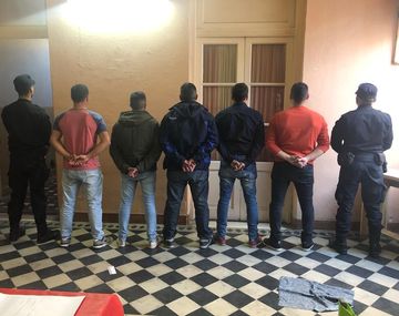 En total son 11 los policías que continuarán detenidos por la masacre de San Miguel del Monte
