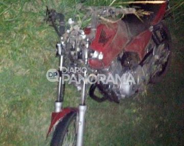 Se mató al chocar contra un caballo