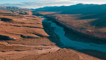 El pueblo con cultura y tradiciones que es considerado como uno de los países mas hermosos del El pueblo con cultura y tradiciones que es considerado como uno de los países mas hermosos del