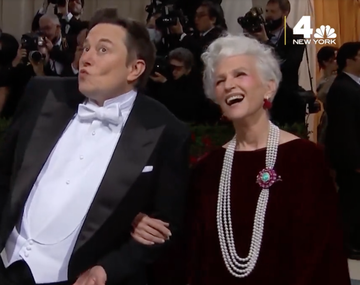 Insólito: la mamá de Elon Musk retó su hijo por Twitter