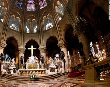 Hallazgo en la catedral: algunos tesoros medievales se salvaron del incendio