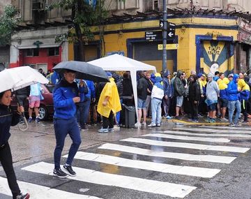 Prohíben hacer previas en las calles de La Bombonera: cómo reaccionaron los hinchas