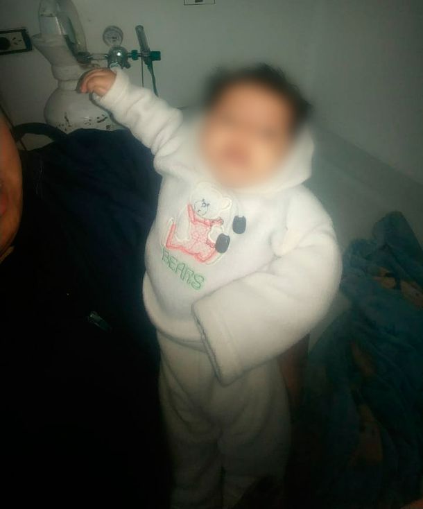 Rescataron a un bebé de 4 meses que fue abandonado en un arroyo