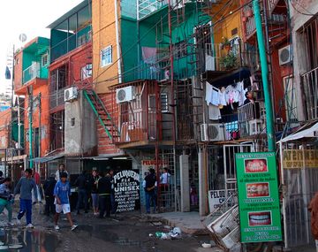 Villas: ONGs piden un estricto control del plan de urbanización de Macri