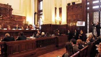 con la exposicion del gobierno finalizo la audiencia en la corte con la exposicion del gobierno finalizo la audiencia en la corte