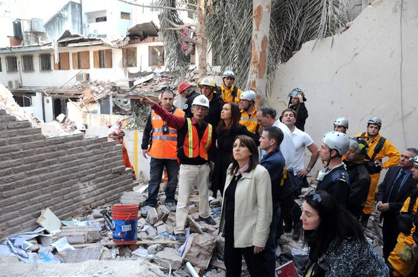 Hay espacios libres y puede haber personas con vida