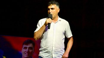 Andrés Lima es el cuarto precandidato presidencial del Frente Amplio. Andrés Lima es el cuarto precandidato presidencial del Frente Amplio.