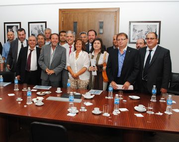 De Vido analizó los precios cuidados en la construcción con intendentes