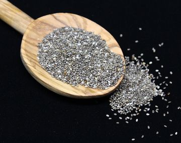 Estos son los grandes beneficios que le aporta al cuerpo el agua de chía en el desayuno.&nbsp;