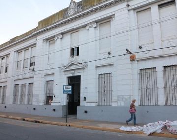 Escuela Primaria Nº 1 Bernardino Rivadavia, de Ensenada.