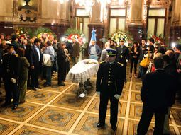 La dirigencia despidió a Cafiero en el Congreso