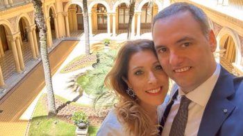 Manuel Adorni y Bettina Angeletti