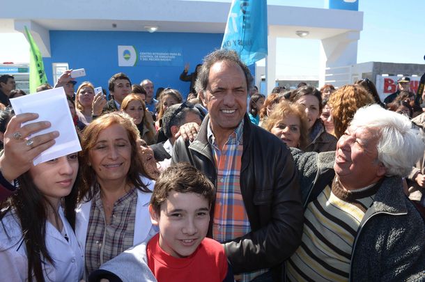 Scioli: Garantizo que seguiremos en este nuevo derecho de Fútbol para Todos