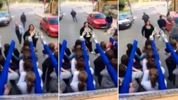 El polémico paso para Semana Santa en España El polémico paso para Semana Santa en España