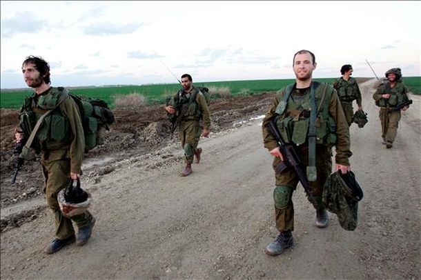 Soldados de israel se retiran de Franja de Gaza