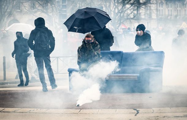 Francia: al menos 20 detenidos en una manifestación