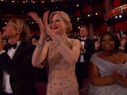 Nicole Kidman fue centro de cargadas por sus aplausos Nicole Kidman fue centro de cargadas por sus aplausos