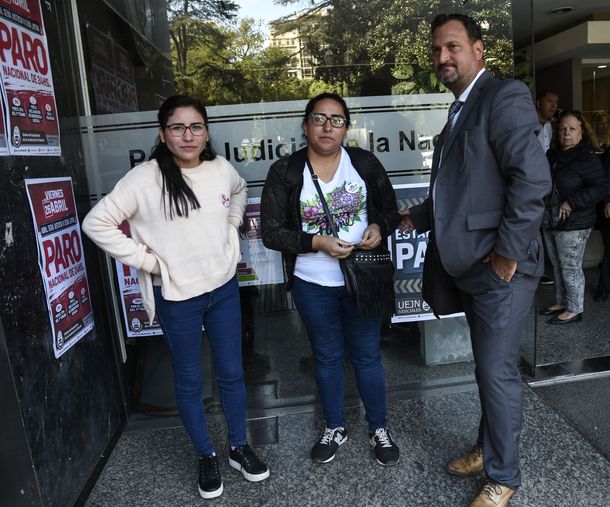 Los familiares del ARA San Juan vieron por primera vez las imágenes del submarino hundido