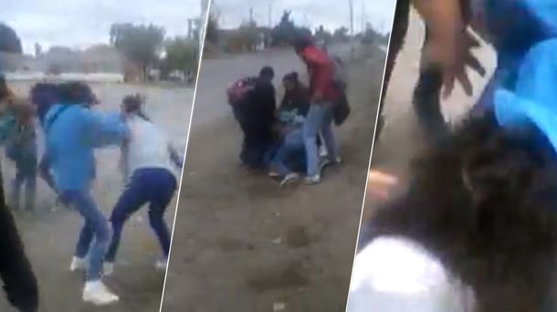 VIDEO: Salvaje pelea entre cuatro compañeras a la salida del colegio